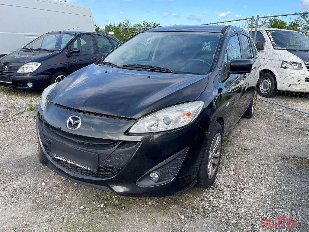 2011' Mazda Mazda5 photo #2