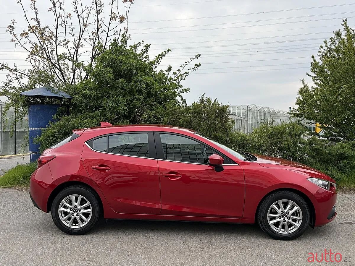 2014' Mazda Mazda3 photo #2