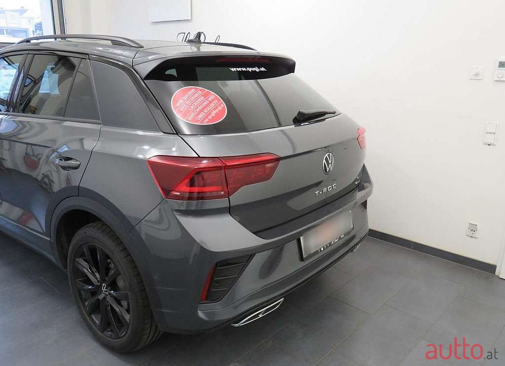 2023' Volkswagen T-Roc photo #5