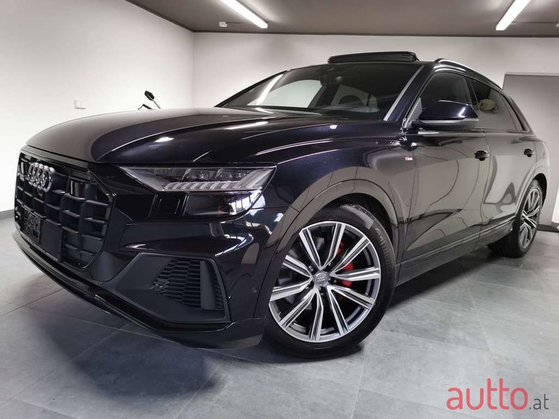 2020' Audi Q8 photo #2