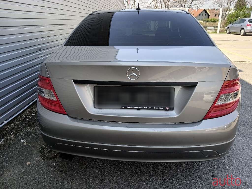 2007' Mercedes-Benz C-Klasse photo #6