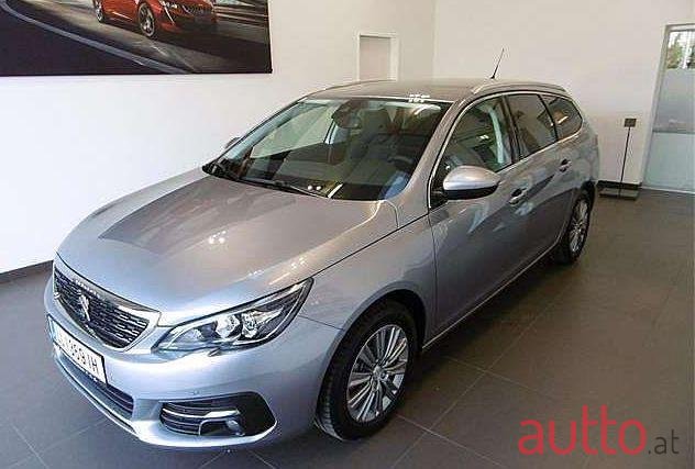 2019' Peugeot 308 photo #1