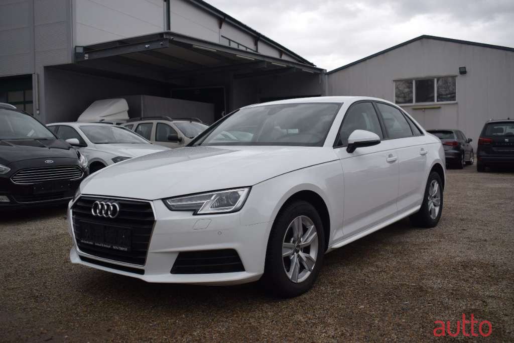 2016' Audi A4 photo #2