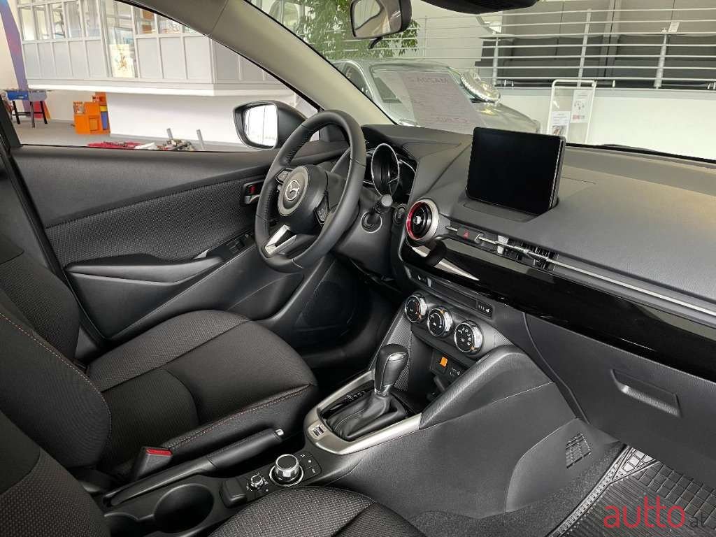 2023' Mazda Mazda2 photo #5