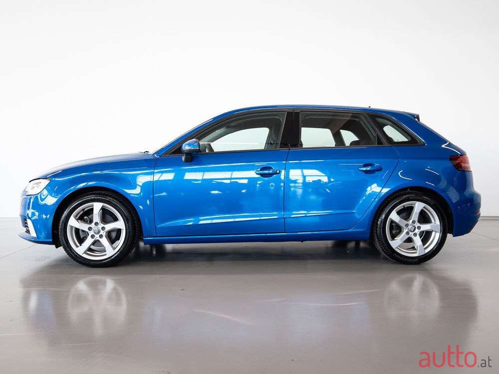 2019' Audi A3 photo #2