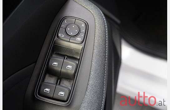 2024' MG 5 Luxury photo #5