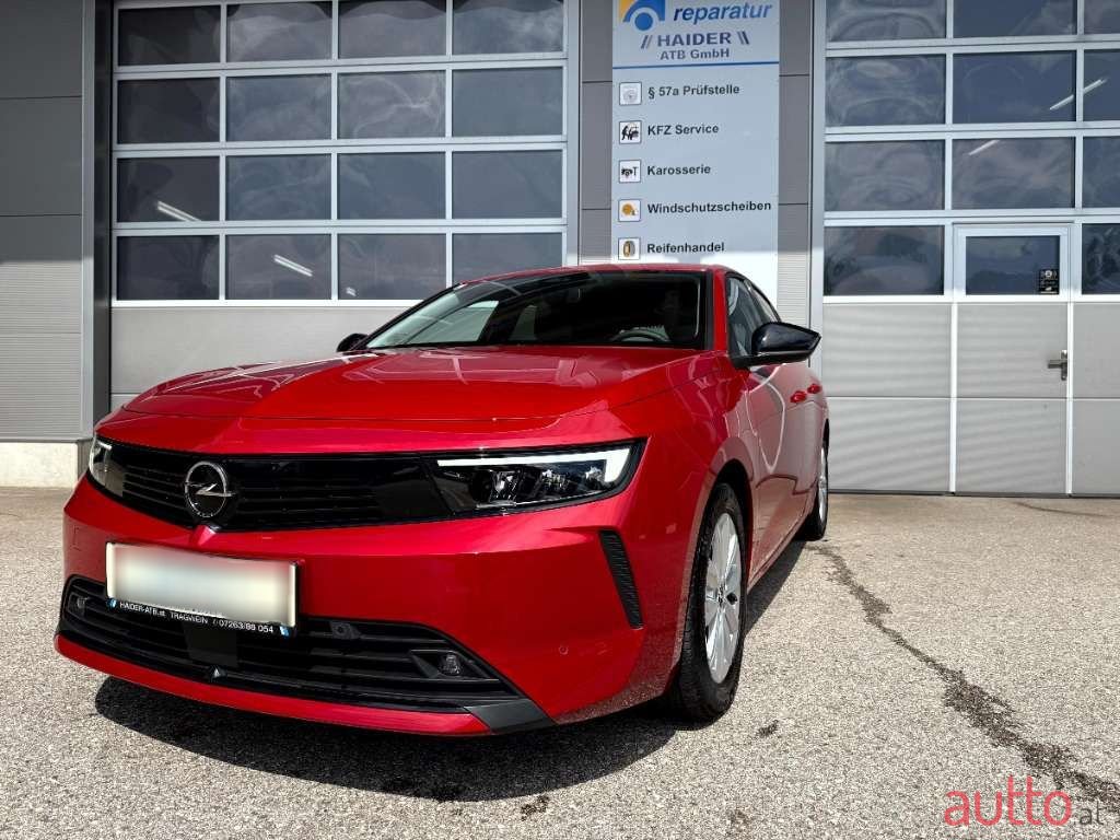 2023' Opel Astra photo #3