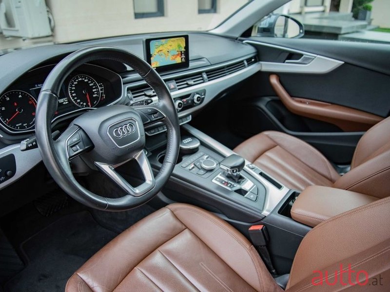 2017' Audi A4 Avant photo #5