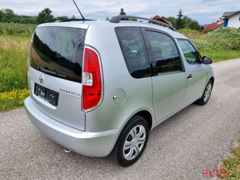 2015' Skoda Roomster photo #5