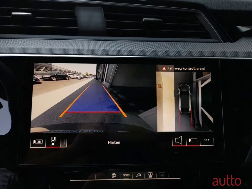 2022' Audi e-tron photo #4