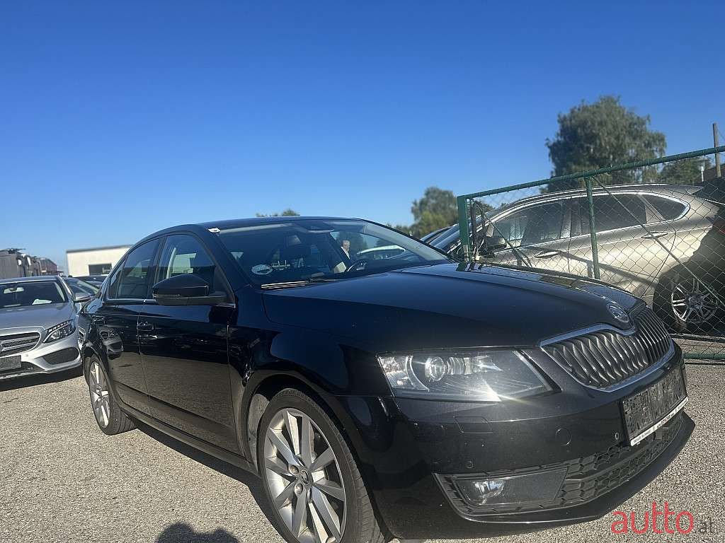 2013' Skoda Octavia photo #2