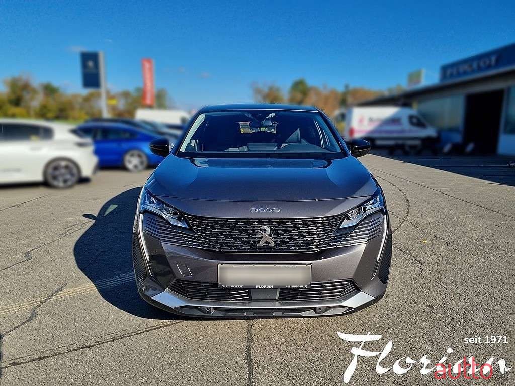 2022' Peugeot 3008 photo #3