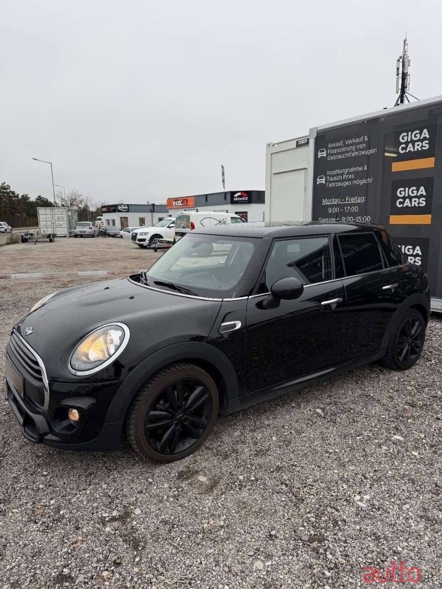 2017' MINI Mini photo #1