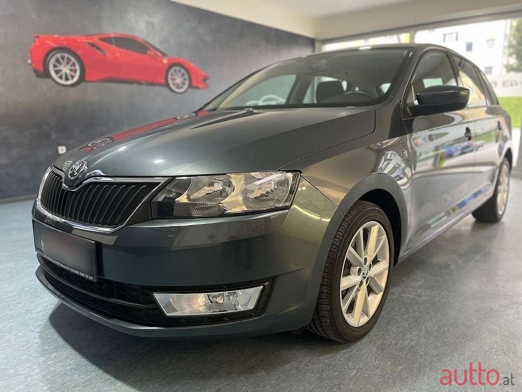 2014' Skoda Rapid photo #2