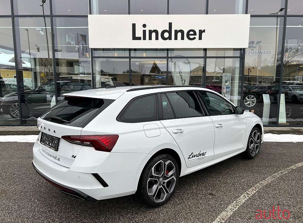 2022' Skoda Octavia photo #4