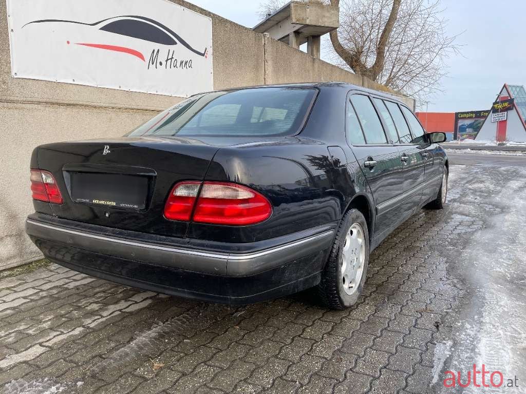 2001' Mercedes-Benz E-Klasse photo #6
