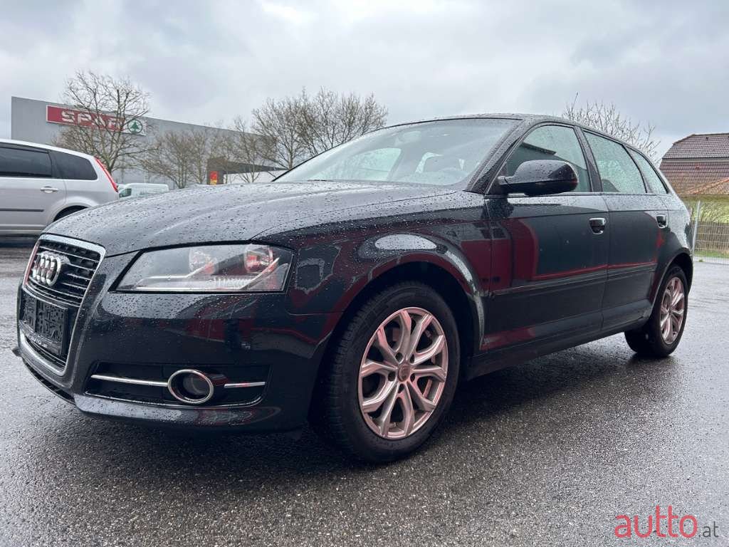 2013' Audi A3 photo #2