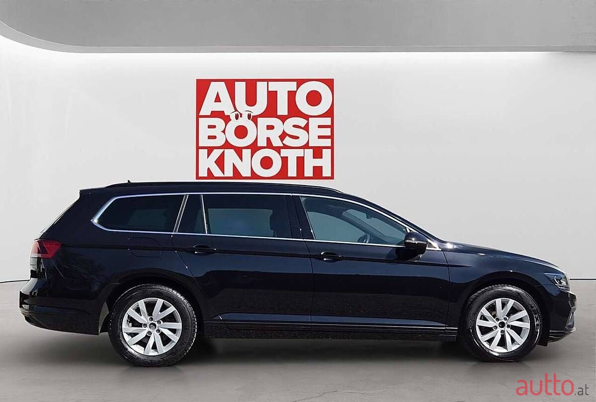 2023' Volkswagen Passat photo #6
