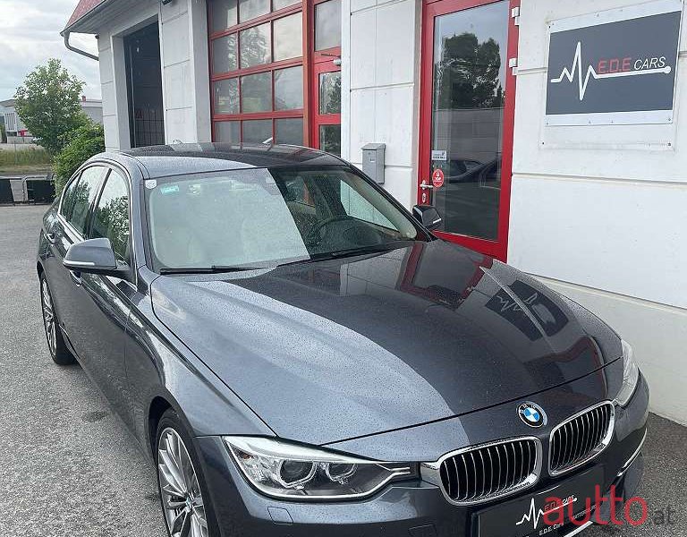 2012' BMW 3Er-Reihe photo #3