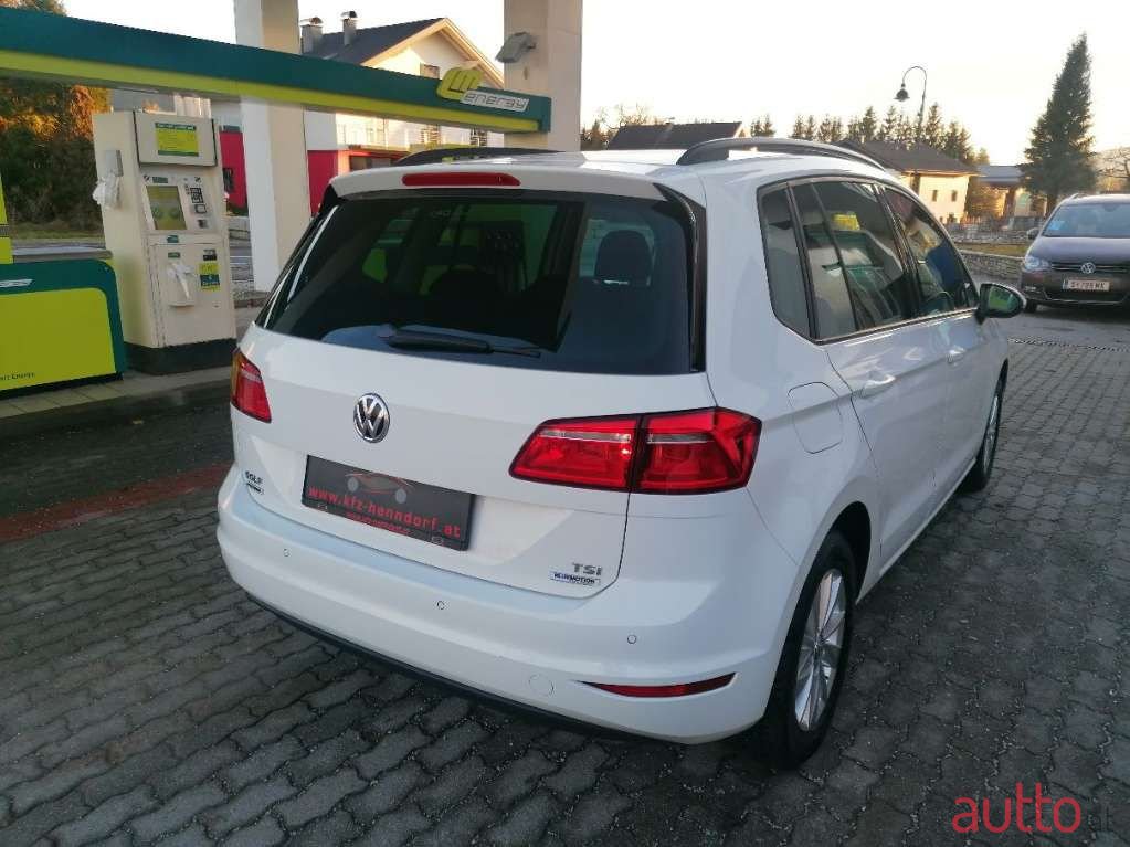 2014' Volkswagen Golf photo #5