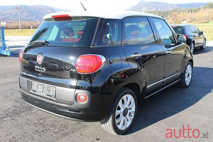 2013' Fiat 500L photo #6