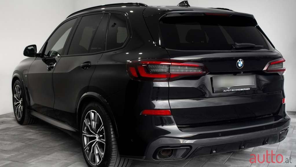 2021' BMW X5 photo #5