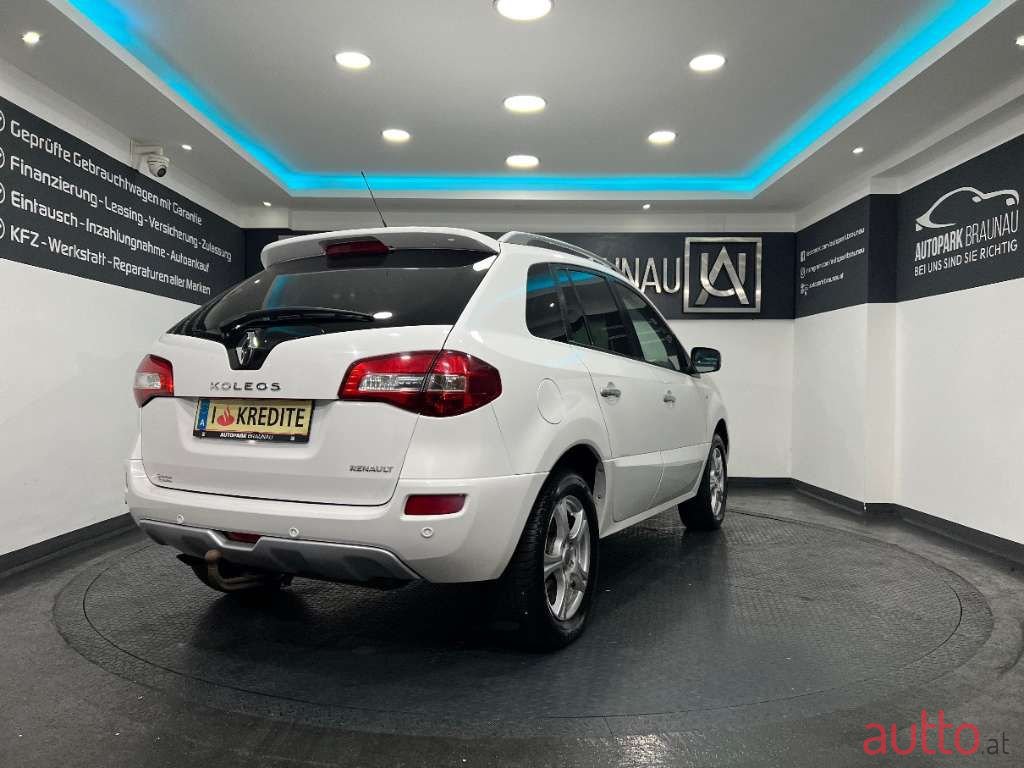 2011' Renault Koleos photo #6