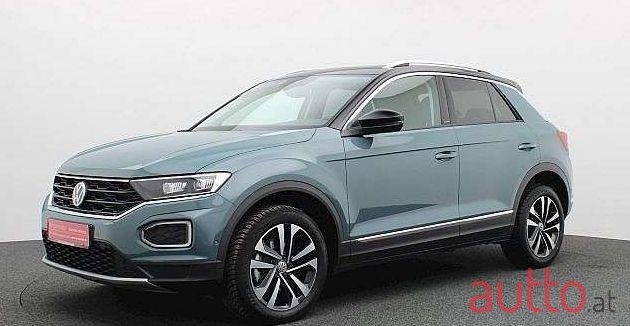 2019' Volkswagen T-Roc photo #1