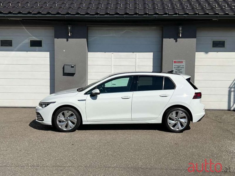 2020' Volkswagen Golf photo #3