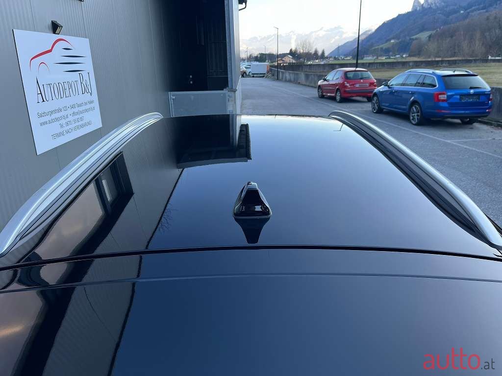 2019' Hyundai i30 photo #5