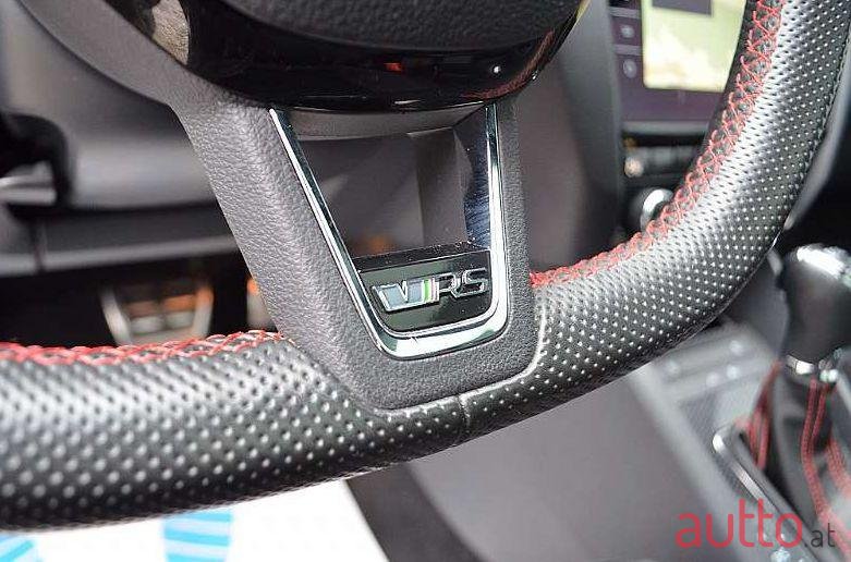 2017' Skoda Octavia photo #2