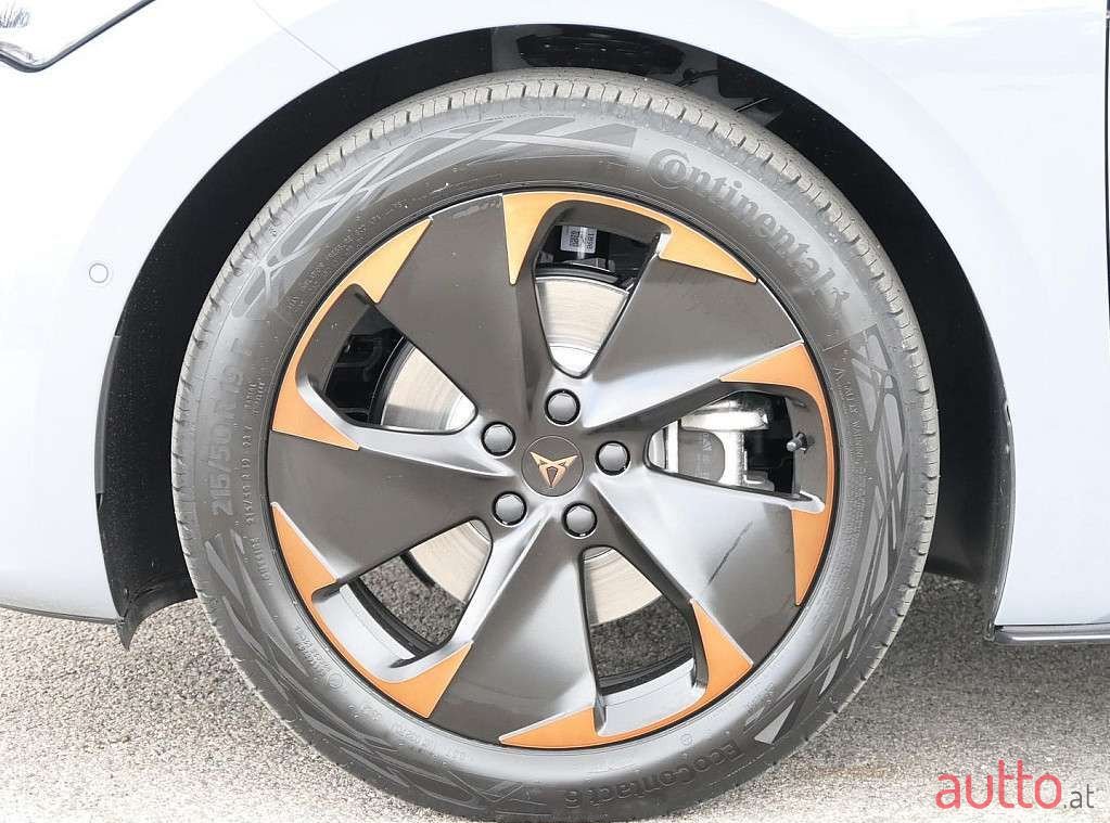 2023' Cupra Born photo #3