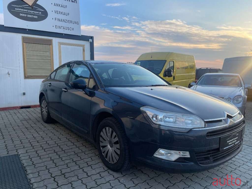 2011' Citroen C5 photo #2