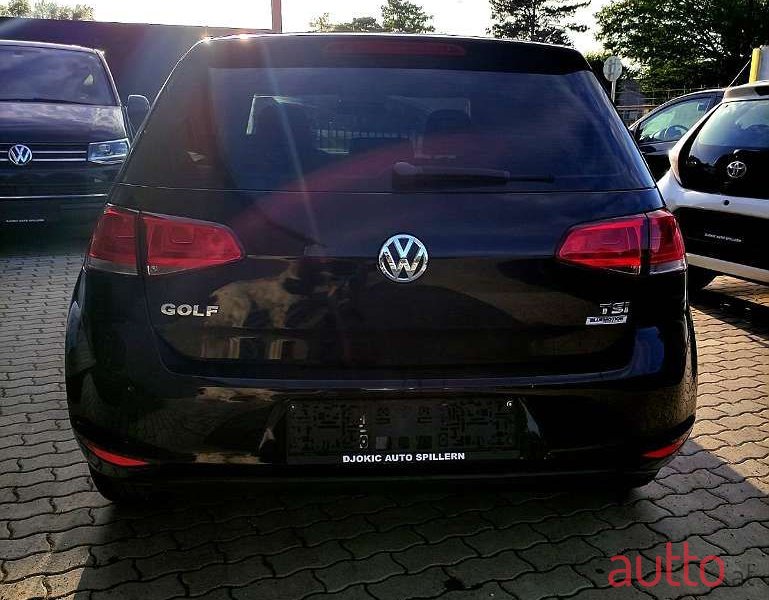 2014' Volkswagen Golf photo #6