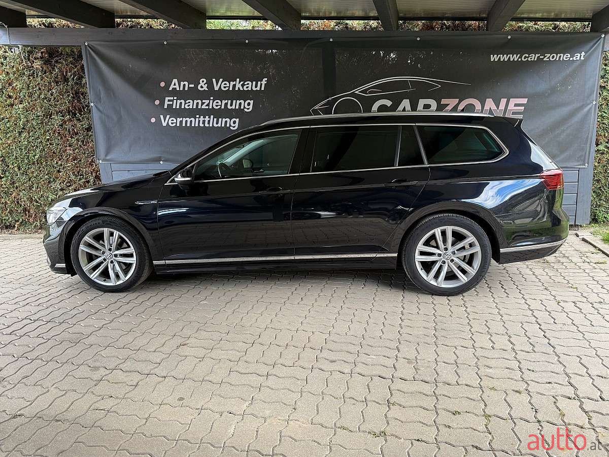 2020' Volkswagen Passat photo #3