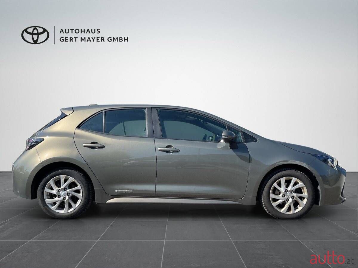 2020' Toyota Corolla photo #4