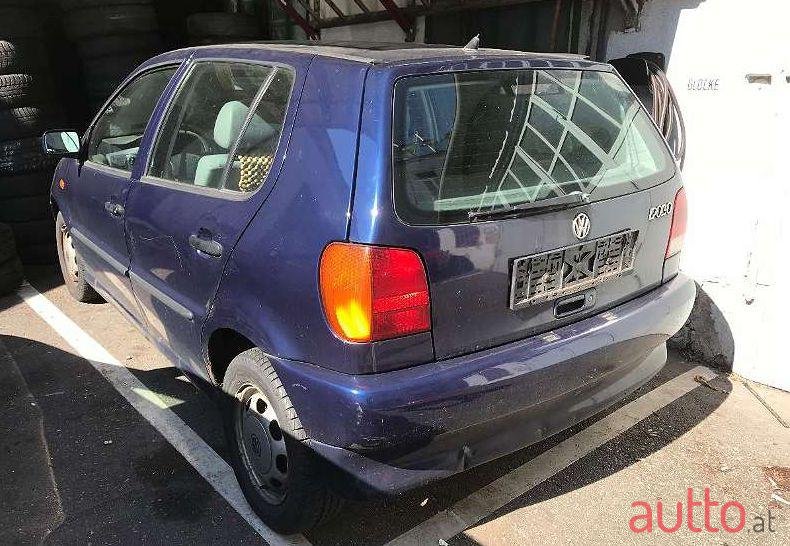 1999' Volkswagen Polo photo #1