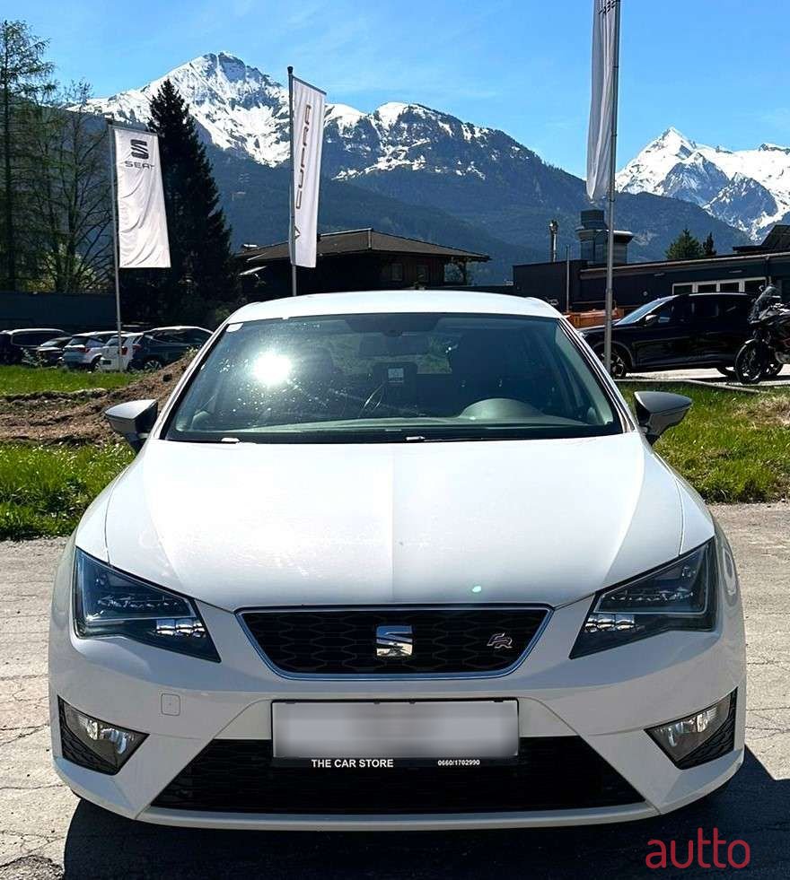 2014' SEAT Leon photo #2