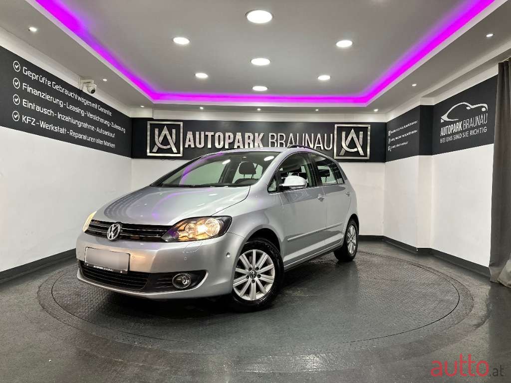 2014' Volkswagen Golf photo #1