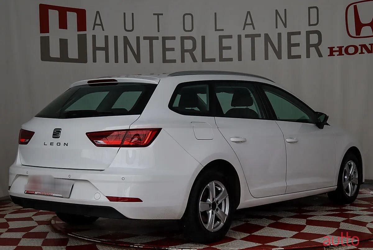 2019' SEAT Leon photo #2
