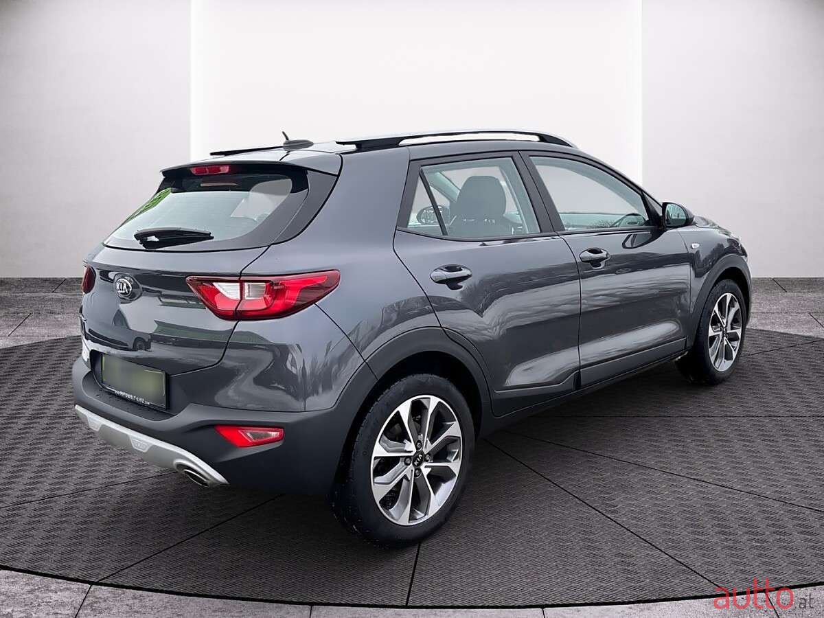 2020' Kia Stonic photo #3