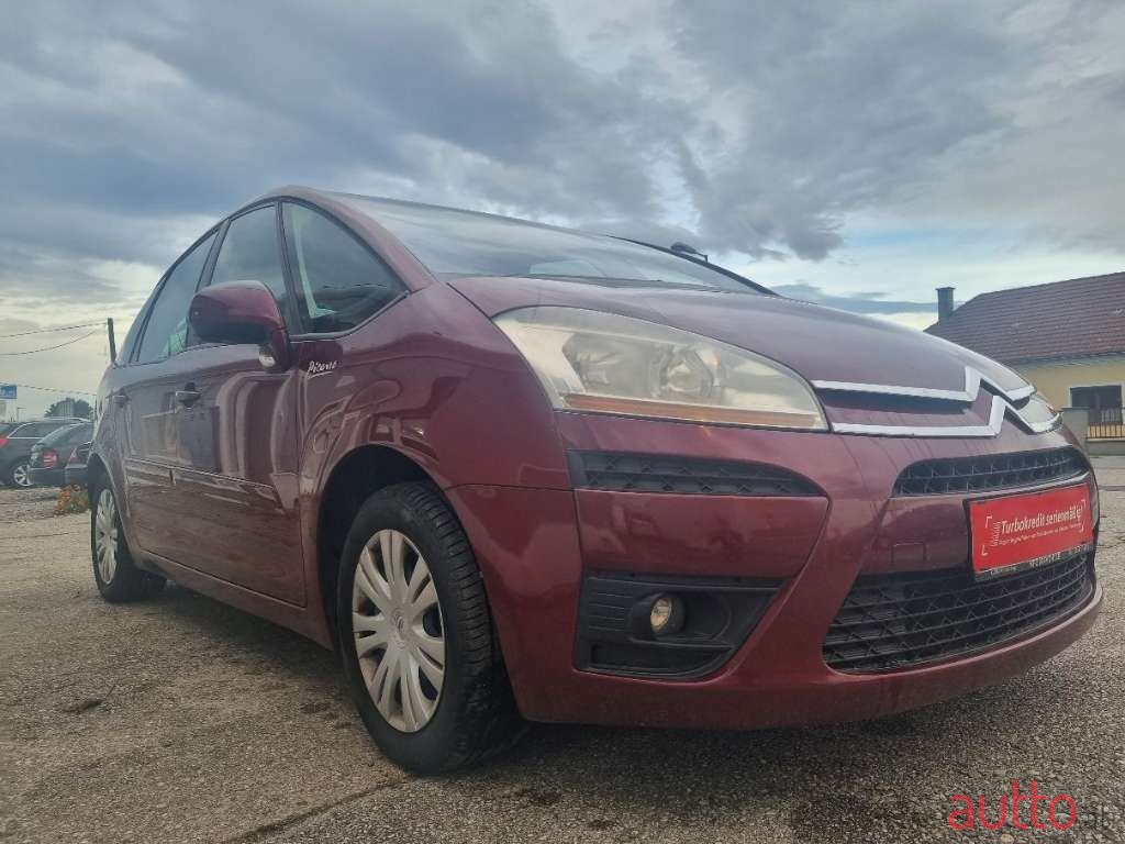 2008' Citroen C4 Picasso photo #2