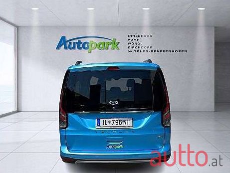2022' Ford Tourneo photo #4
