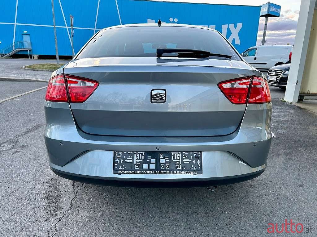 2013' SEAT Toledo photo #5