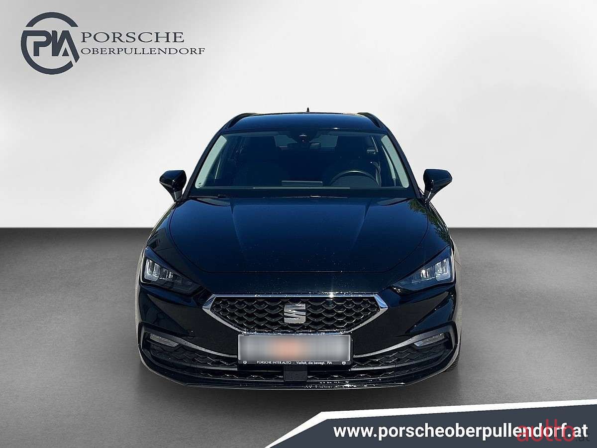 2023' SEAT Leon photo #2