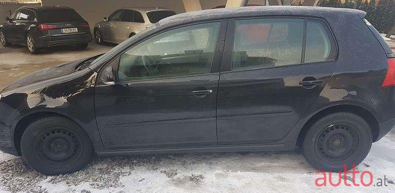 2006' Volkswagen Golf photo #1