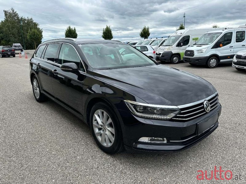 2018' Volkswagen Passat photo #4