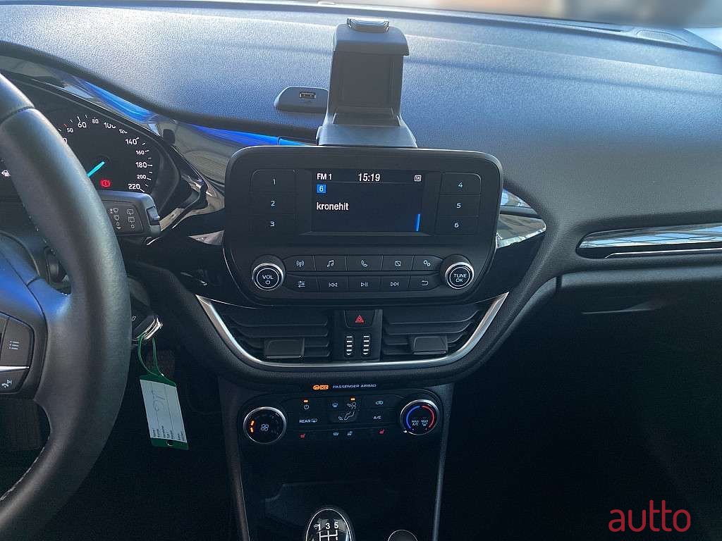 2019' Ford Fiesta photo #6