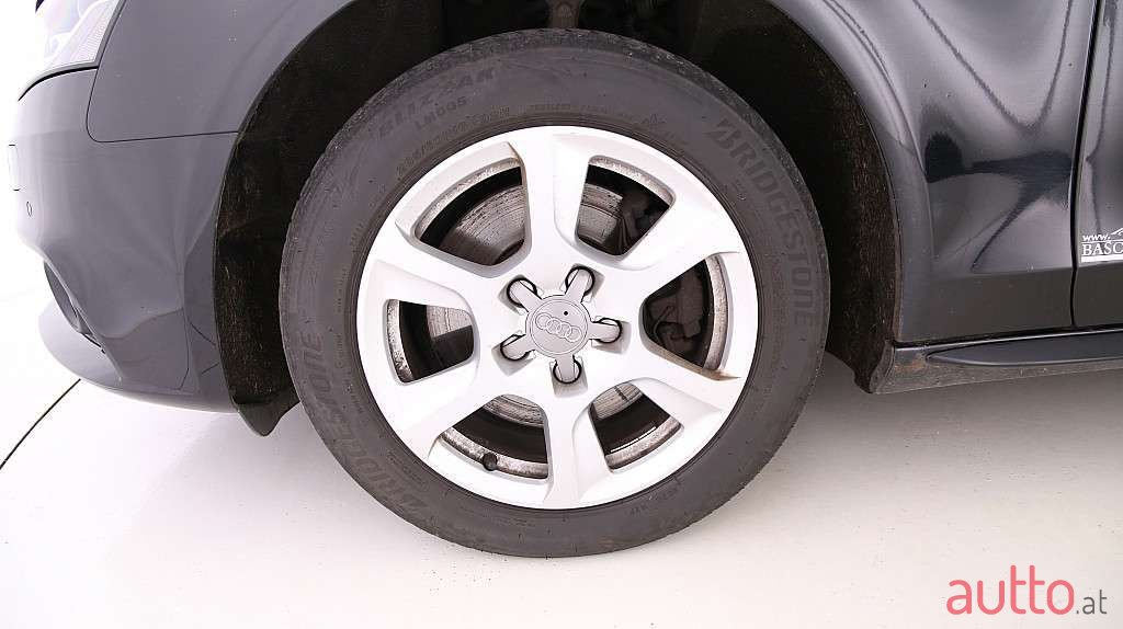 2011' Audi A4 photo #5