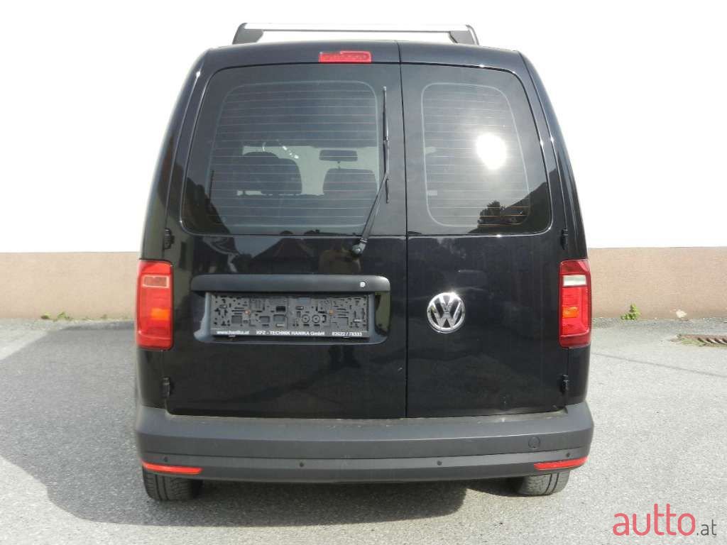 2017' Volkswagen Caddy photo #4